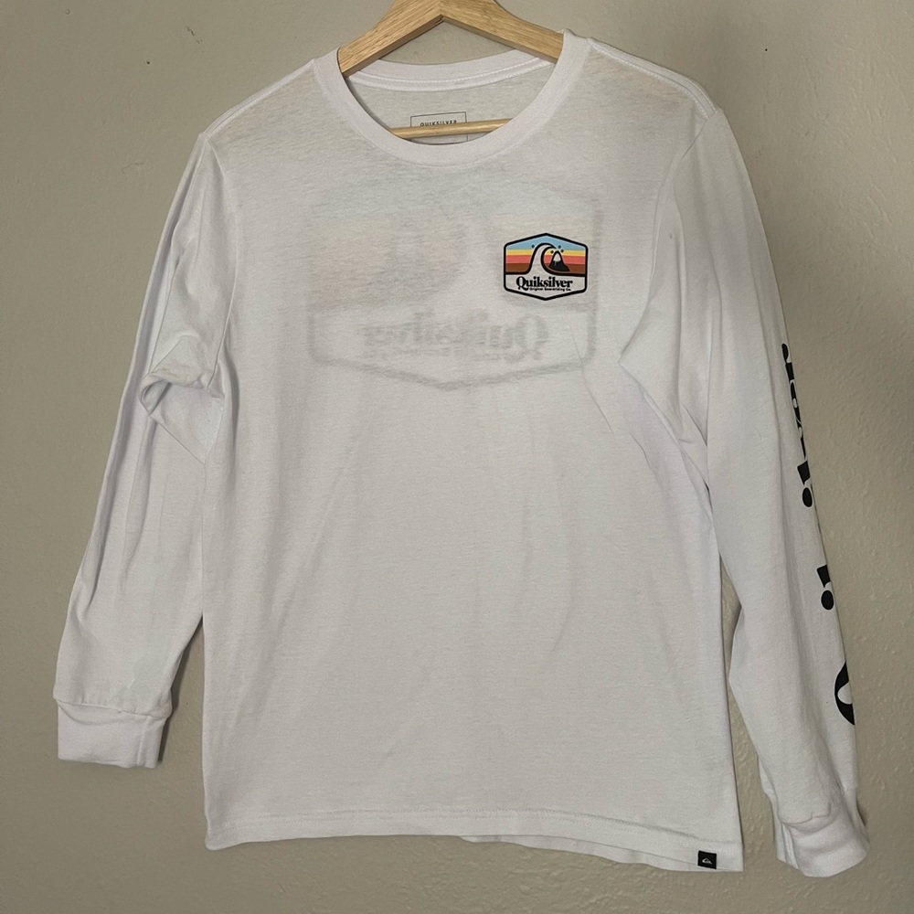 NWOT Young Mens large long sleeve quicksilver shirt